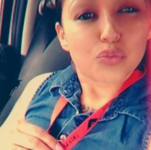 Meet your Posher, Yolanda